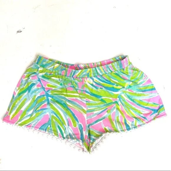 Lilly Pulitzer Girls Shorts Tiki Pink Palms with Pom Pom Trim Size 4 5 - Picture 2 of 3